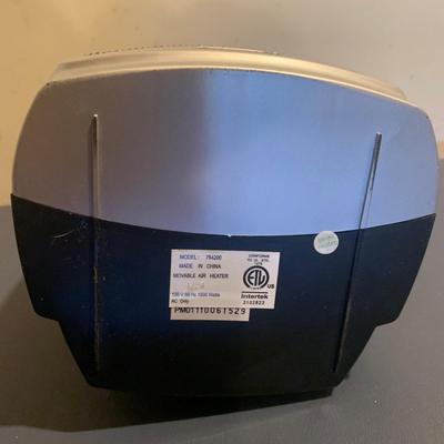 Honeywell HEPA Air Cleaner & Lasko Ceramic Heater (LG-HS)