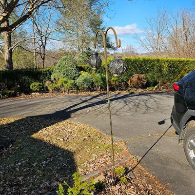 Three Double Shepherd Crooks + Hanging Lanterns (FY-JS)