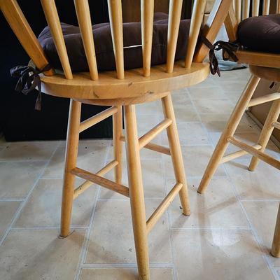 Pair of Oak Kitchen Stools w/Cushions (K-JS)