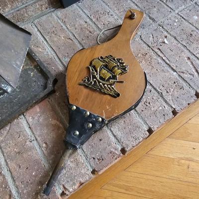 Wrought Iron Fireplace Tool Set & Stand (LR-JS)