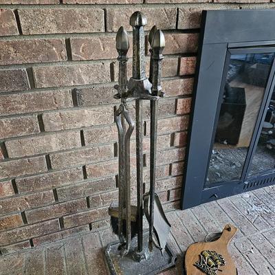 Wrought Iron Fireplace Tool Set & Stand (LR-JS)