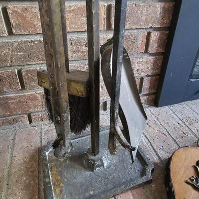 Wrought Iron Fireplace Tool Set & Stand (LR-JS)