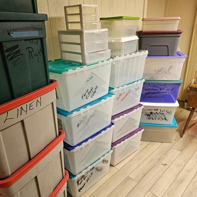 Collection Assorted Storage Tubs w/ Lids (BO-JS)