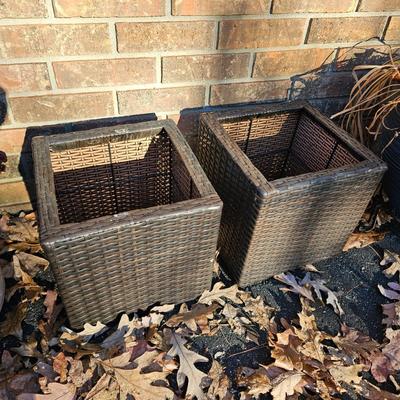 Seven Decorative Planters + More (LG-JS)