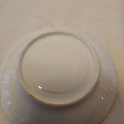 Assortment of Vintage Cups/Saucers & More (LR-JS)