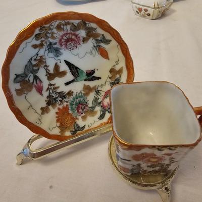 Assortment of Vintage Cups/Saucers & More (LR-JS)