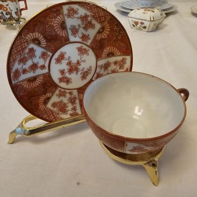 Assortment of Vintage Cups/Saucers & More (LR-JS)