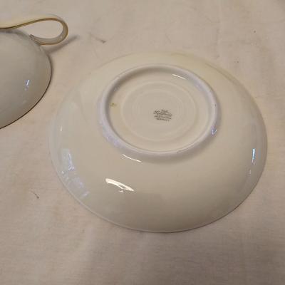 Assortment of Vintage Cups/Saucers & More (LR-JS)