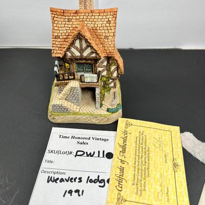 David Winter Weaver Lodge 1991