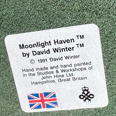 David Winter Moonlight Haven with original Box