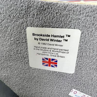 David Winter Brookside hamlet and box