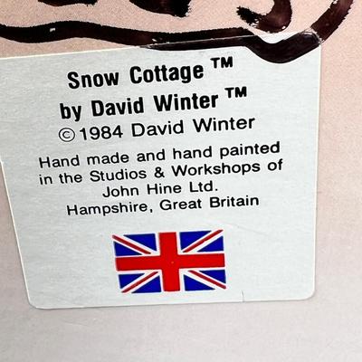 David Winter Snow Cottage