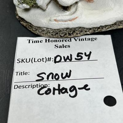 David Winter Snow Cottage
