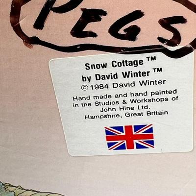 David Winter Snow Cottage