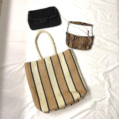 465 Large Straw Handbag with Black Beaded Woven Bag and Snake Skin Style Purse