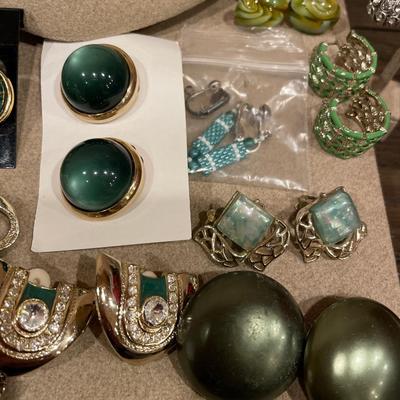 Green accent jewelry