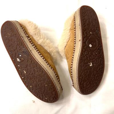 483 Two Pairs of UGG Slippers