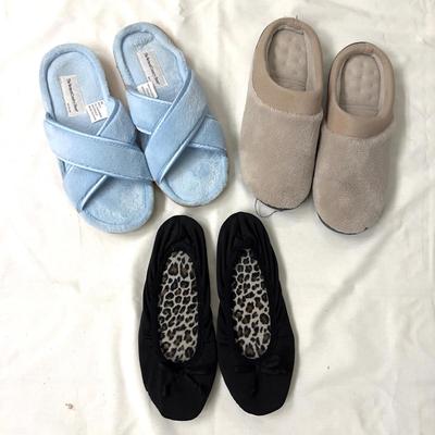488 Three Pairs of Bedroom Slippers Dearfoam, Isotoner, Vermont Country Store Size 8