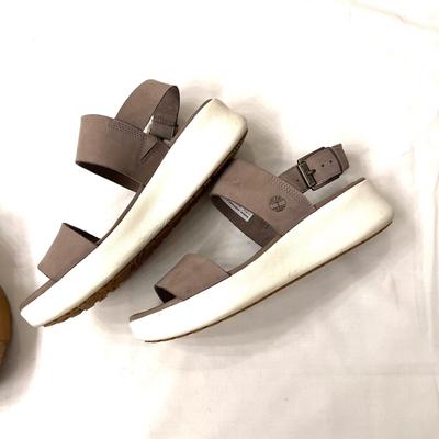 491 Pair of Ladies Sandals Timberland and H Giannetti
