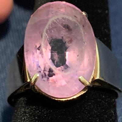 Estate 14 Karat Yellow Gold Amethyst Ring