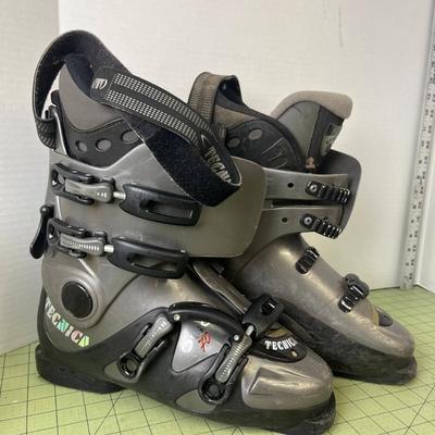 Tecnica Duo 70 Ski Boots