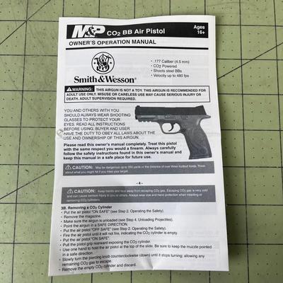 Smith & Wesson BB Air Pistol with Copperhead 1500 BBs
