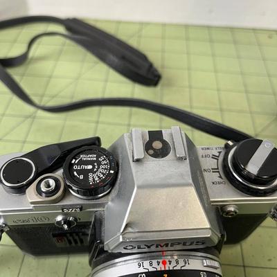 Vintage Olympus OM10 Camera and Extra Lens