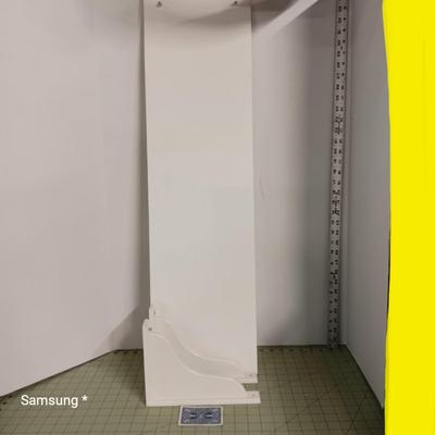 White Shelf