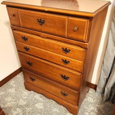 Lot #27  Vintage 4 Drawer Dhest of Drawers - Colonial Style