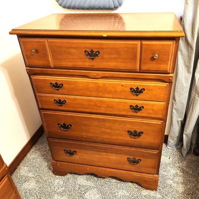 Lot #27  Vintage 4 Drawer Dhest of Drawers - Colonial Style