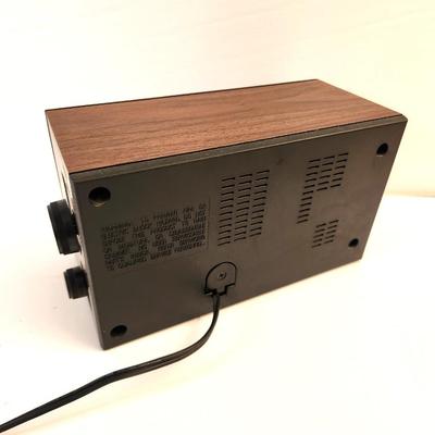 Lot #42  Vintage GE Bedside AM/FM Radio - works