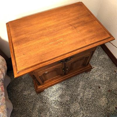 Lot #47  Thomasville Single Night Stand