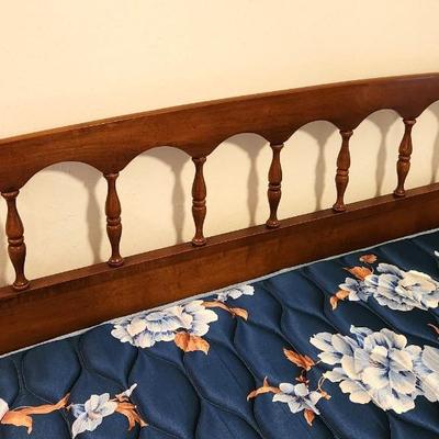 Lot #49 Double/Full Bed in Good condition