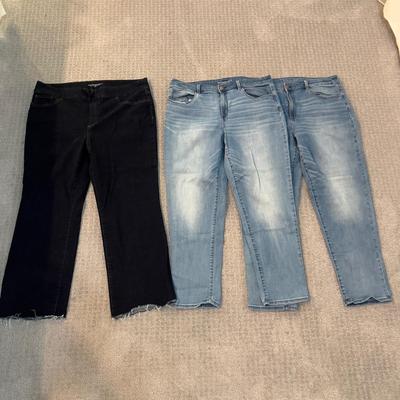 510 Chico's Jean Lot Set