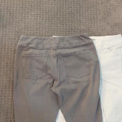 512 Three Pairs of COLDWATER CREEK Jeans