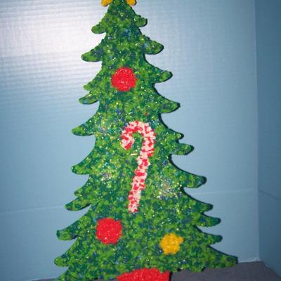 LOT 137  GREAT MID CENTURY CHRISTMAS TREE
