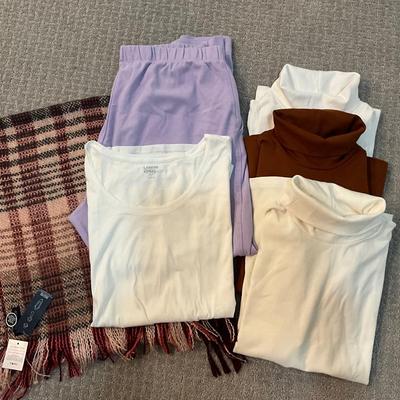 523 Six piece LANDS END Set