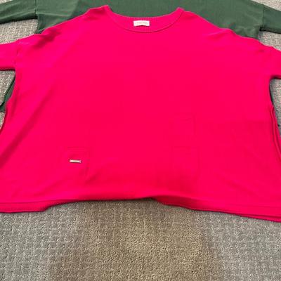 528 Pair of MER SEA Pull over Knit Tops