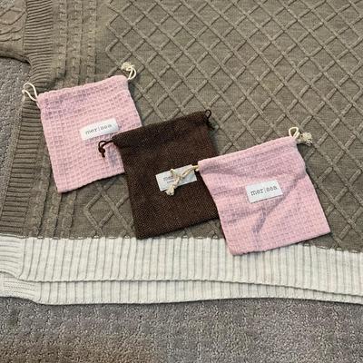 529 Pair of MER SEA Pullover Knit Cable Tops