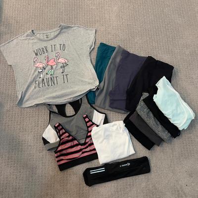 530 Large Set of Workout Clothes