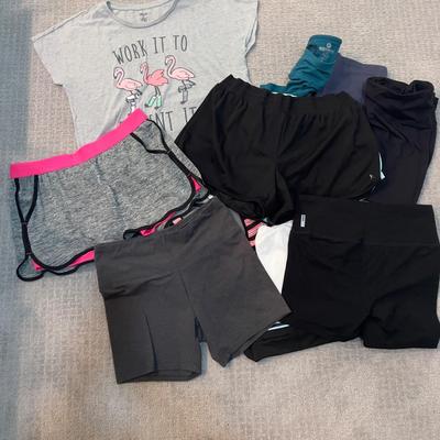 530 Large Set of Workout Clothes