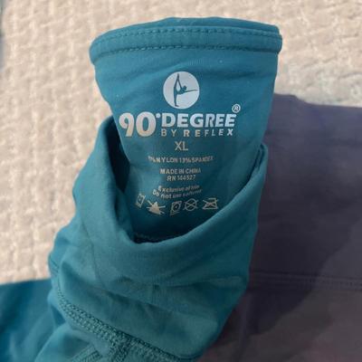 530 Large Set of Workout Clothes