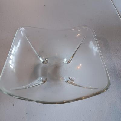 Square glass bowl