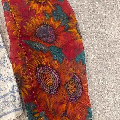 536 Orange Floral Scarf Lot