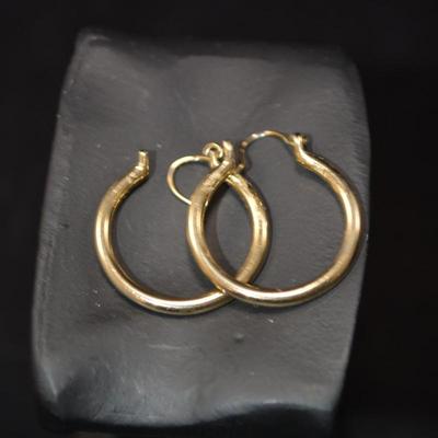 10k Gold Hoop Earrings 3.3g
