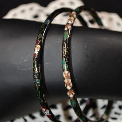 Set of 2 CloisonnÃ© Bangle Bracelets 9â€ 25.3g