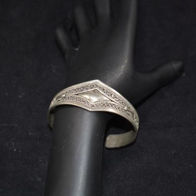 Beautiful Vintage 925 Sterling Silver Cuff Bracelet, Adjustable 18.4g