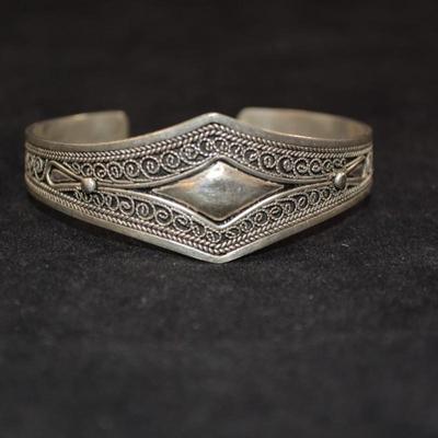 Beautiful Vintage 925 Sterling Silver Cuff Bracelet, Adjustable 18.4g