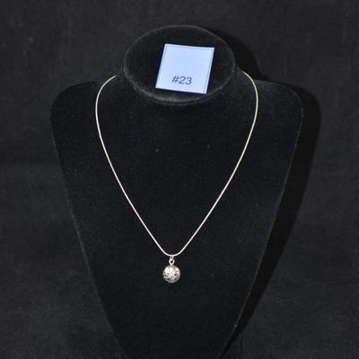 925 Sterling Silver Snake Chain with 925 Filigree Pendant 16â€, 4.2g