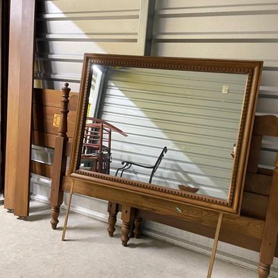 Davis Cabinet Co, Walnut Dresser with Vanity Mirror (BL-SS)